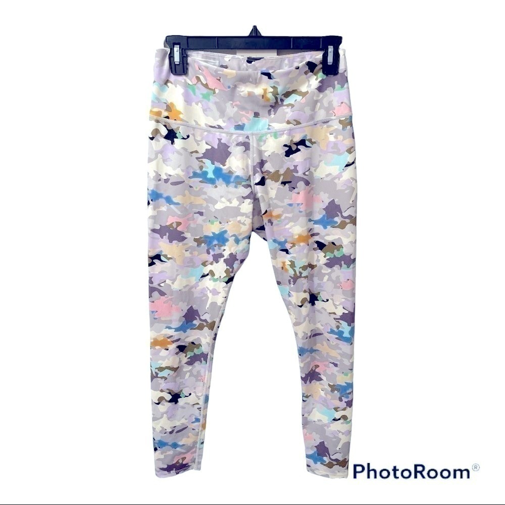 𝅺Matching Set of underalls Camouflage Day Dream Capri leggings and sports bra